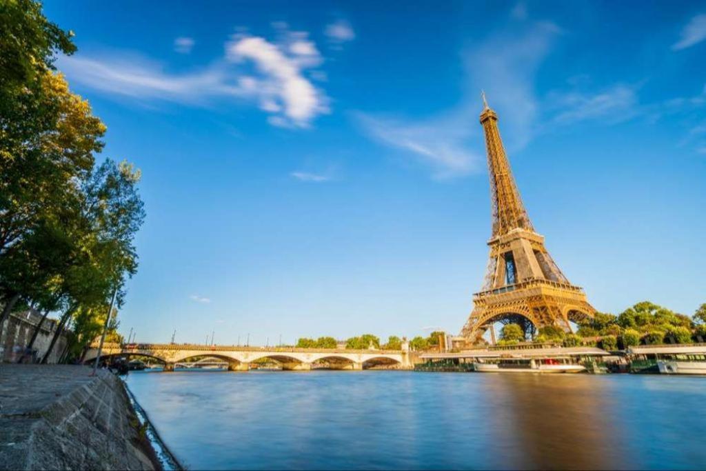 Eiffel Tower By Edelsam Appartamento Parigi